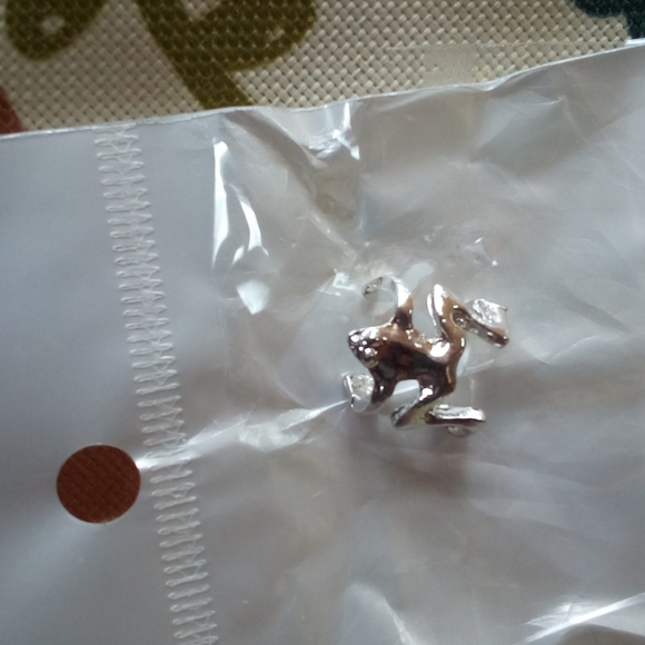 Frog ear cuff - Picture 5 of 5